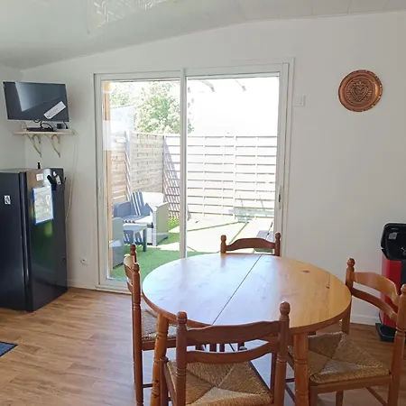 Maison De - Locagrues 24c - Animal Admis *